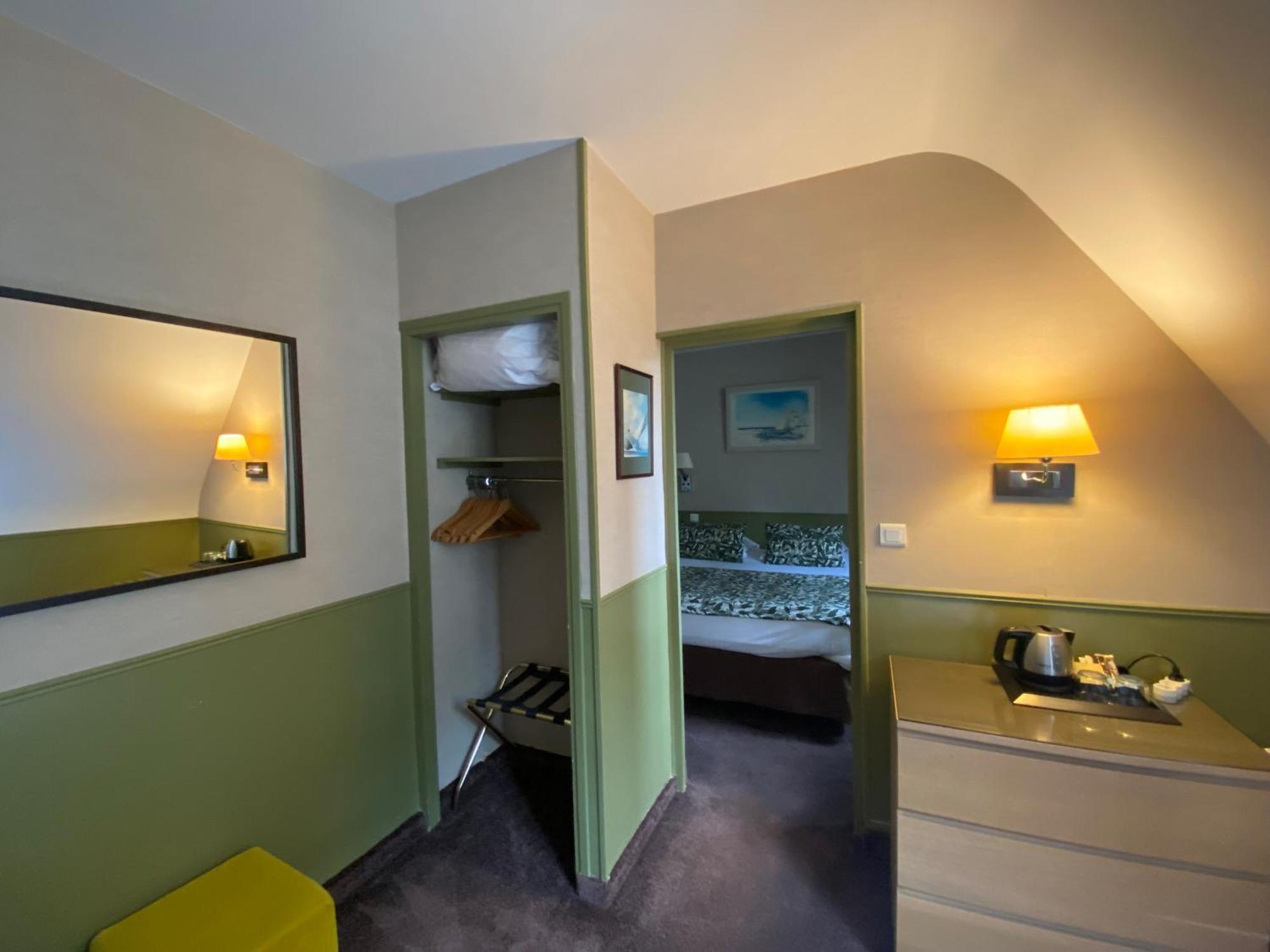 Hotel Ajoncs D'or