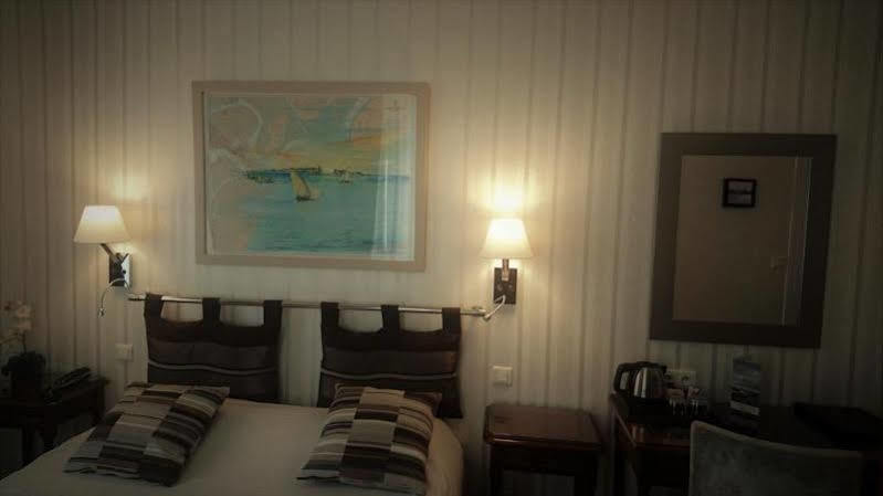 Hotel Ajoncs D'or 3*